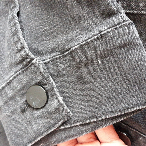 LOGO Lori Goldstein 24W Black Charcoal Grey Denim Button Released Hem Jacket - Picture 13 of 17